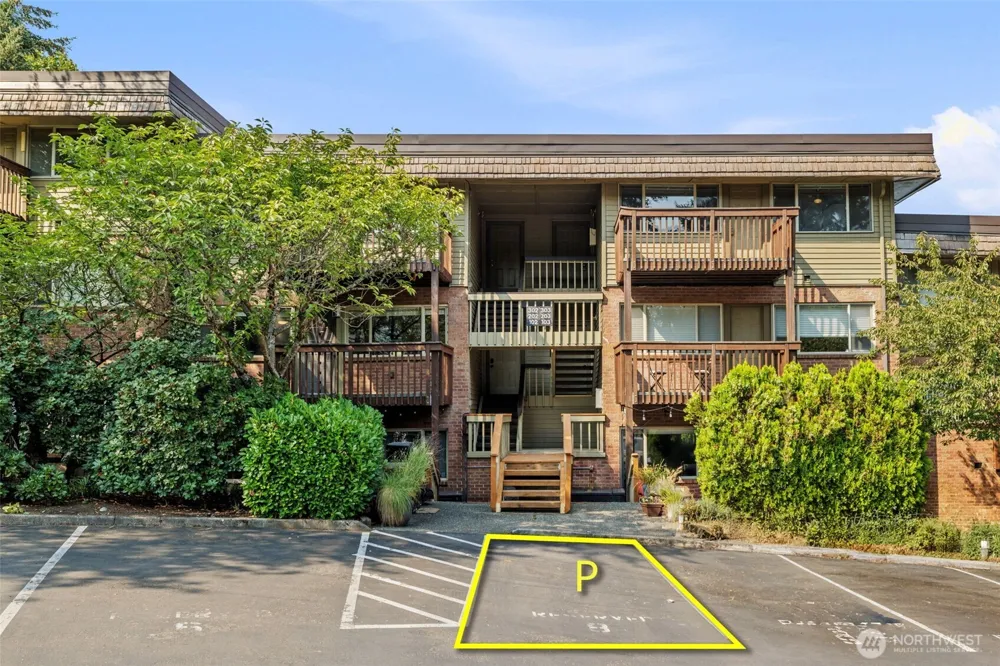 3834 175th Avenue NE #A303 Redmond, WA 98052