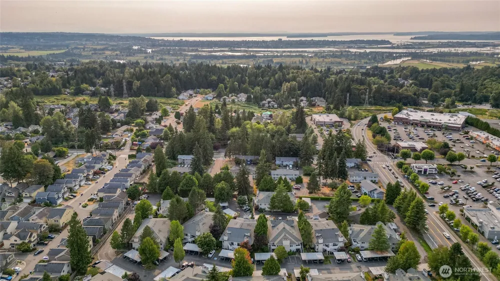 9210 Market Place #G102 Lake Stevens, WA 98258