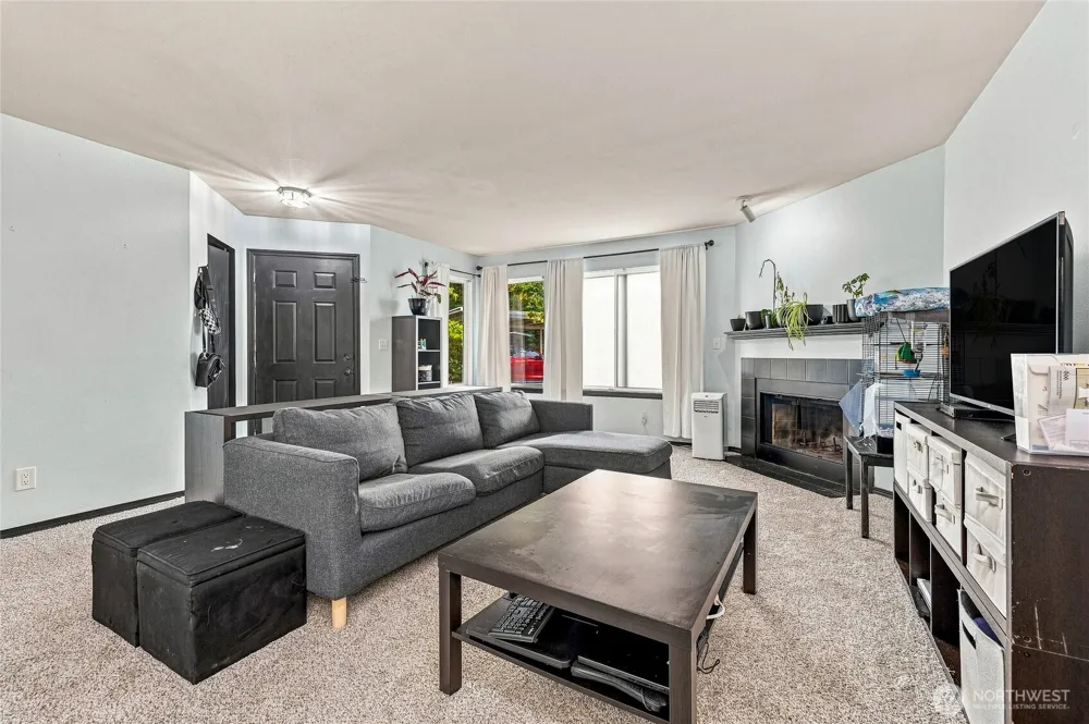 9210 Market Place #G102 Lake Stevens, WA 98258