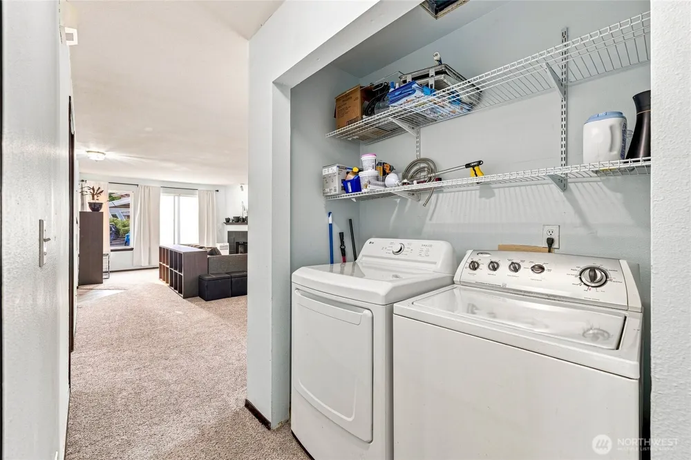 9210 Market Place #G102 Lake Stevens, WA 98258