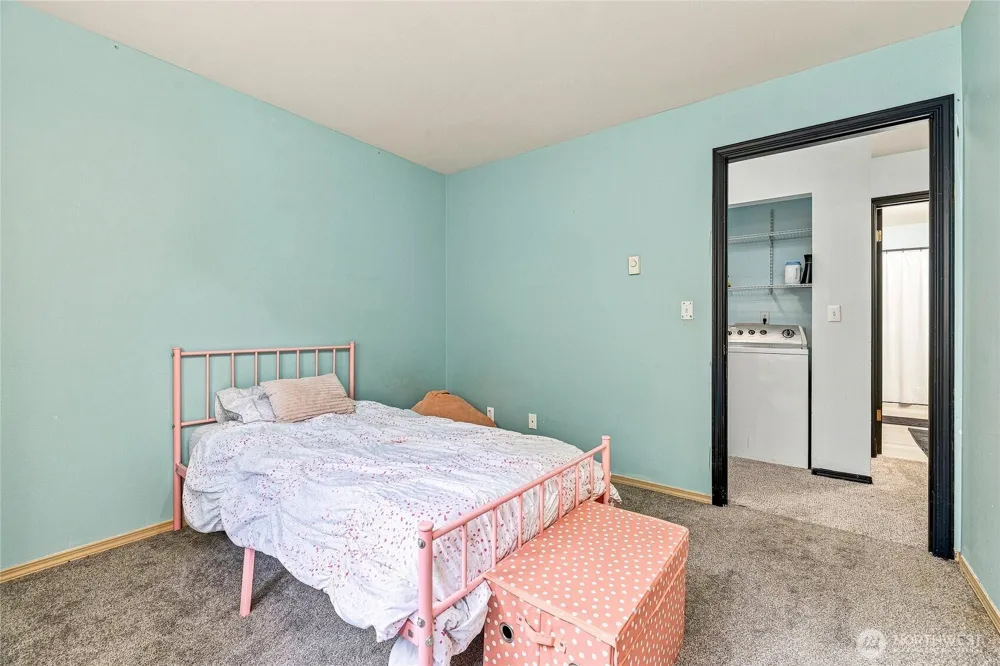 9210 Market Place #G102 Lake Stevens, WA 98258