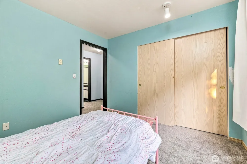 9210 Market Place #G102 Lake Stevens, WA 98258