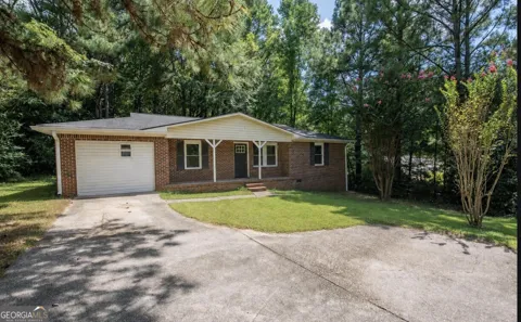 1104 Alverson RD
