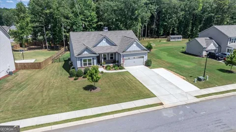 297 Woodbury LN
