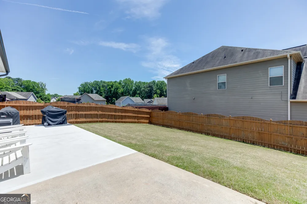 381 Eagles Bluff WAY Hoschton, GA 30548