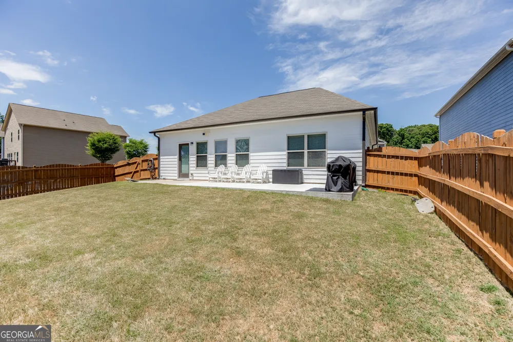 381 Eagles Bluff WAY Hoschton, GA 30548