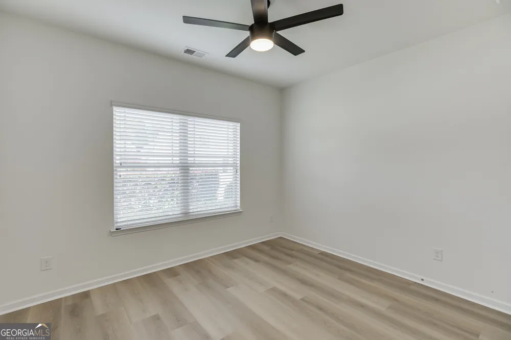 381 Eagles Bluff WAY Hoschton, GA 30548
