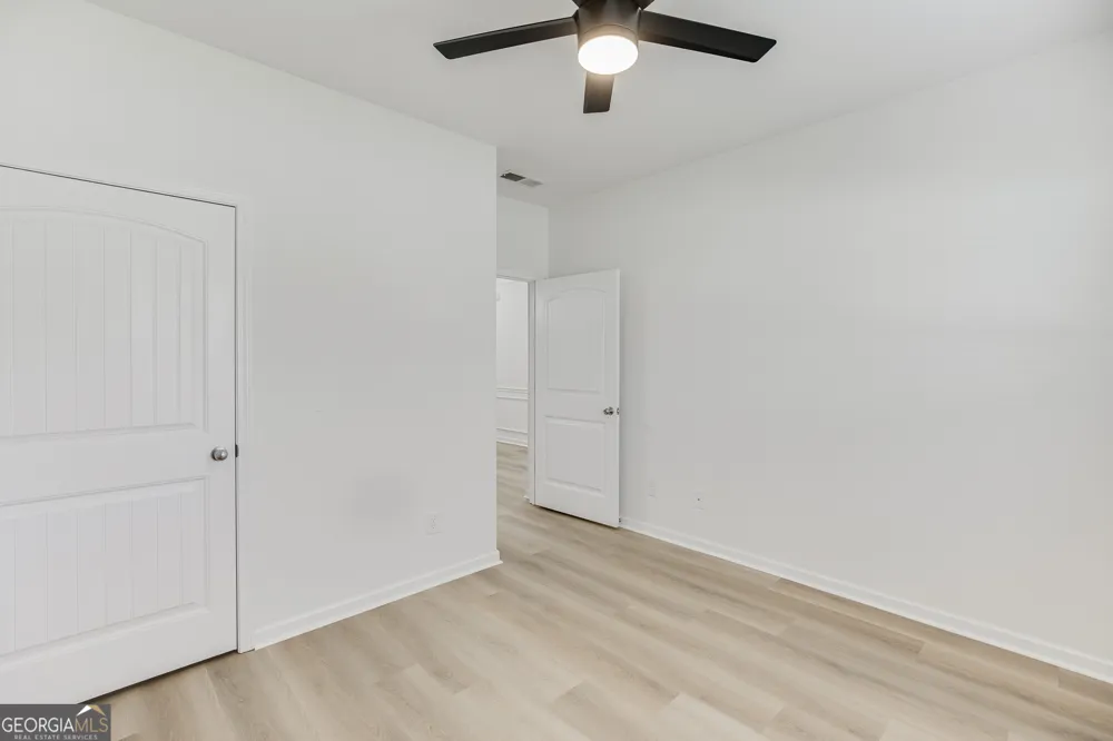 381 Eagles Bluff WAY Hoschton, GA 30548