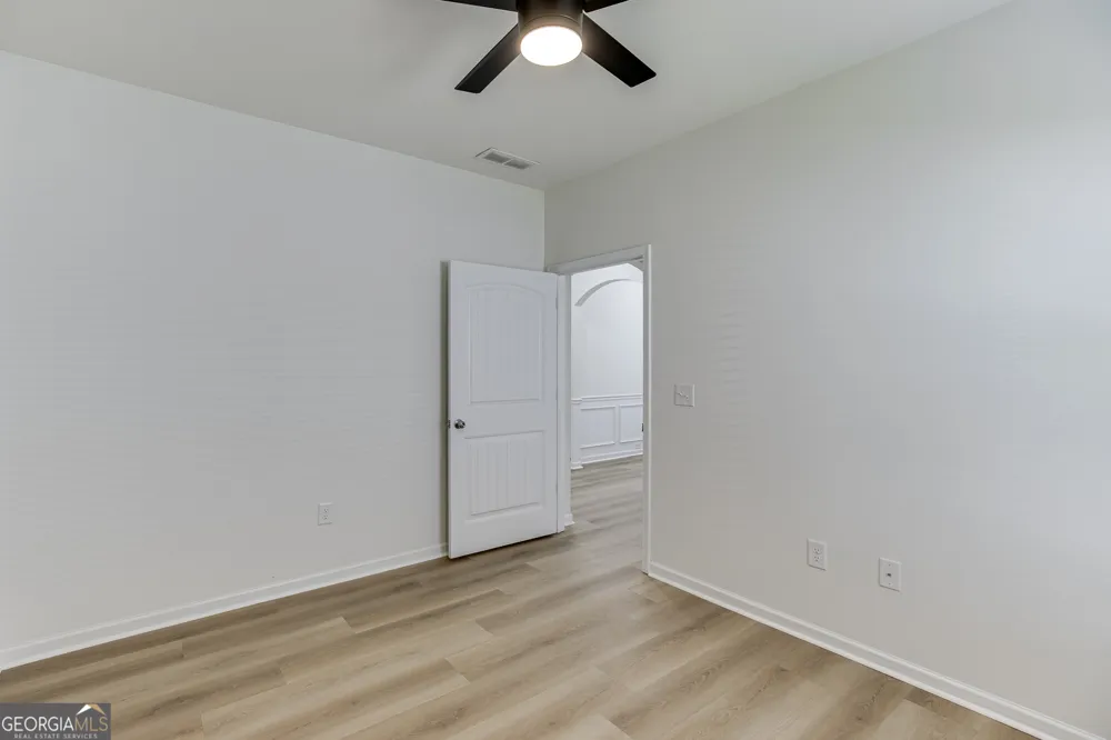 381 Eagles Bluff WAY Hoschton, GA 30548