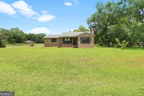 3204 Marie CIR