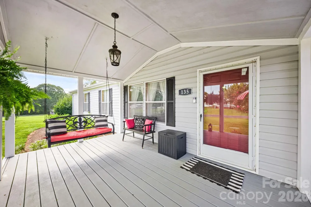 135 Willow Leaf Court Kannapolis, NC 28081