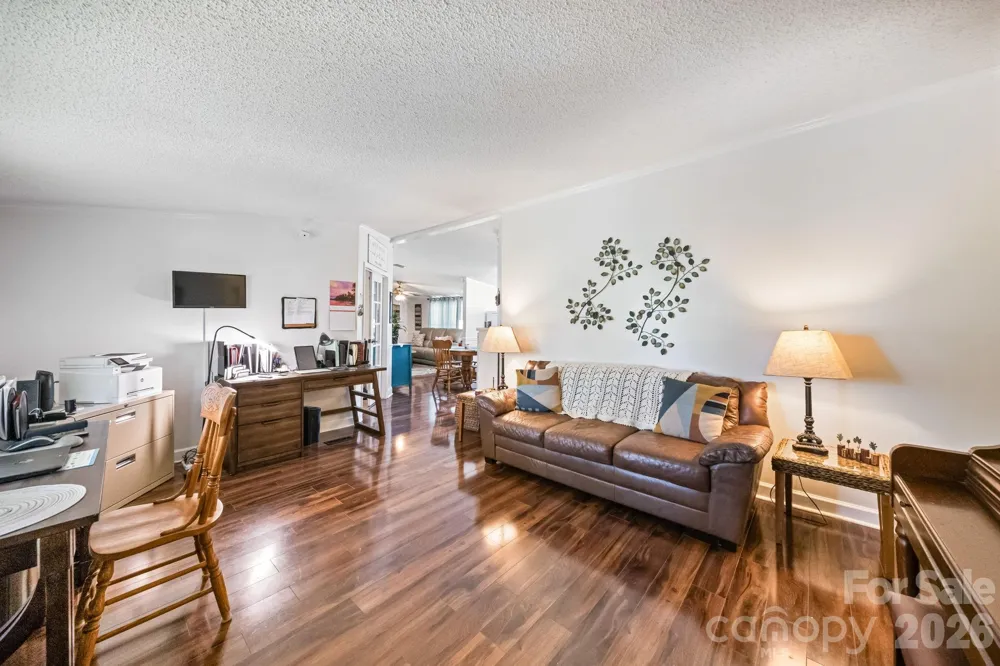 135 Willow Leaf Court Kannapolis, NC 28081