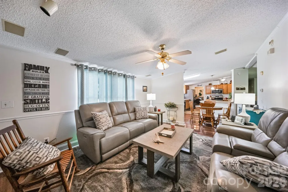 135 Willow Leaf Court Kannapolis, NC 28081
