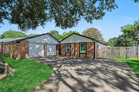 2621 Truman Circle