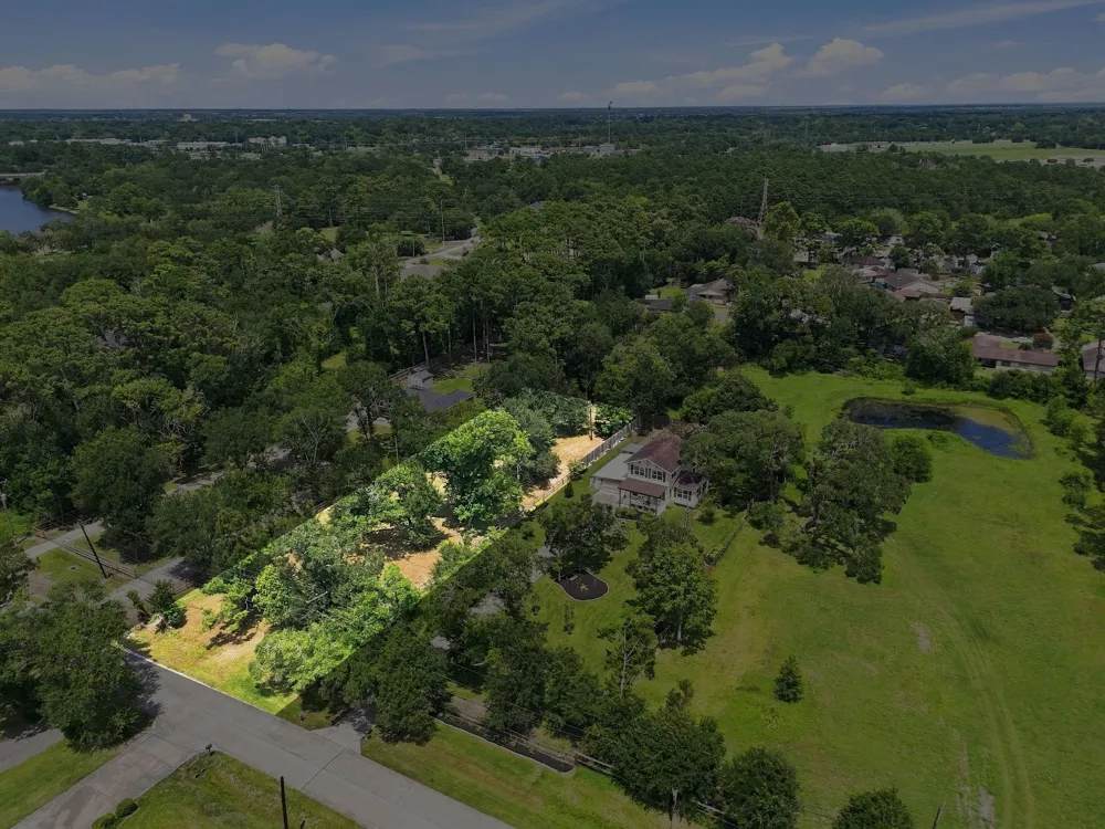 5 Palm Drive Dickinson, TX 77539
