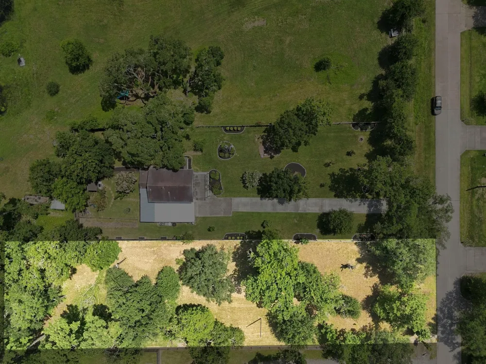 5 Palm Drive Dickinson, TX 77539