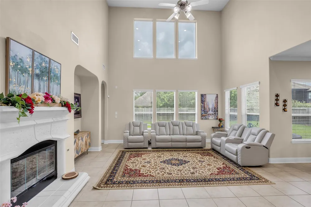 3314 Sussex Way Friendswood, TX 77546