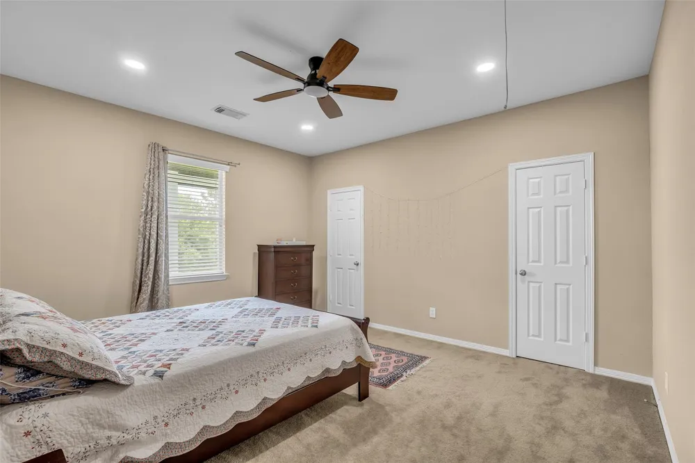 3314 Sussex Way Friendswood, TX 77546