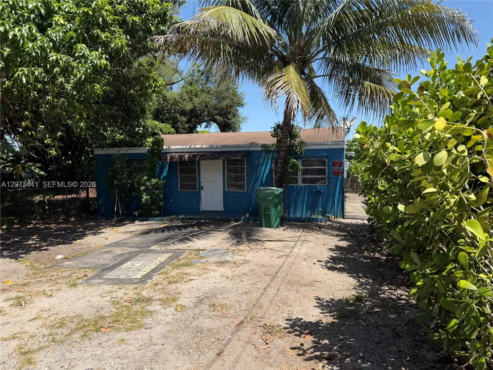 3035 NW 55th St Miami, FL 33142