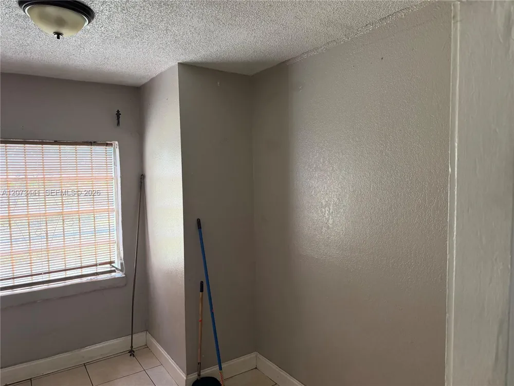 3035 NW 55th St Miami, FL 33142