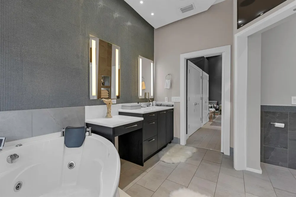 2550 NW 52ND STREET Boca Raton, FL 33496