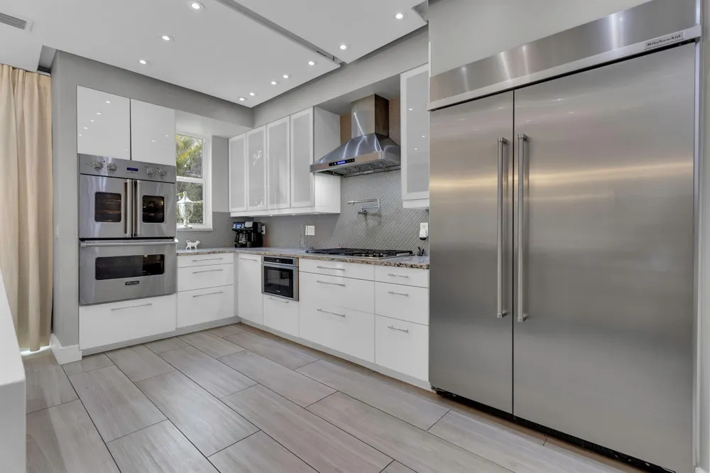 2550 NW 52ND STREET Boca Raton, FL 33496