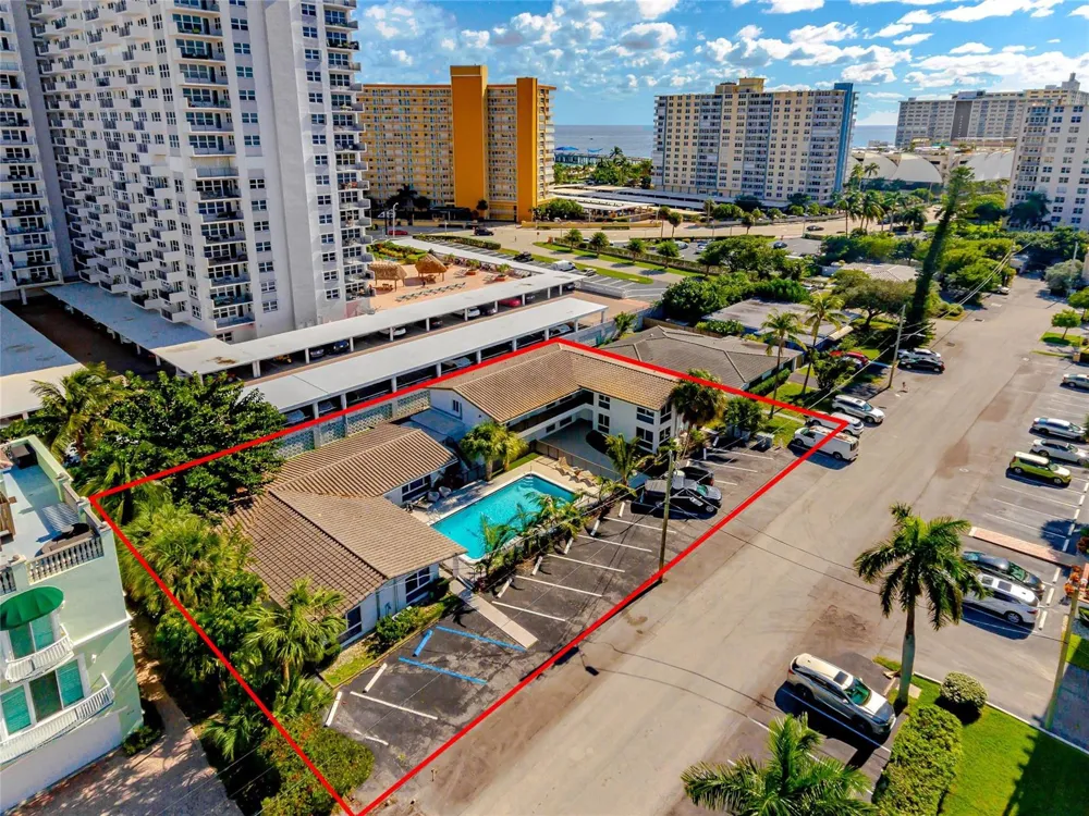 412 Sunset Drive #11 Pompano Beach, FL 33062