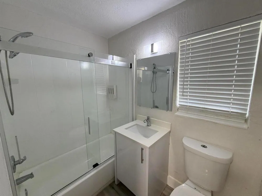 412 Sunset Drive #11 Pompano Beach, FL 33062