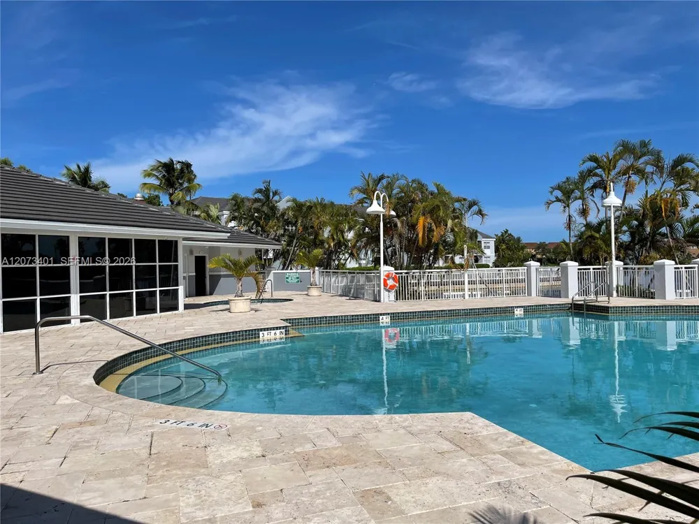 8580 SW 212th St #105 Cutler Bay, FL 33189