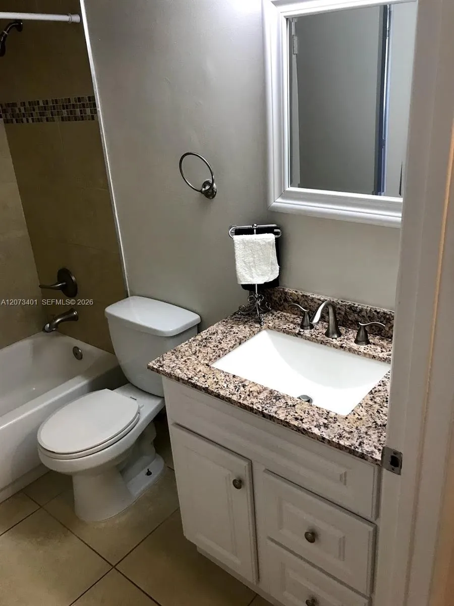 8580 SW 212th St #105 Cutler Bay, FL 33189