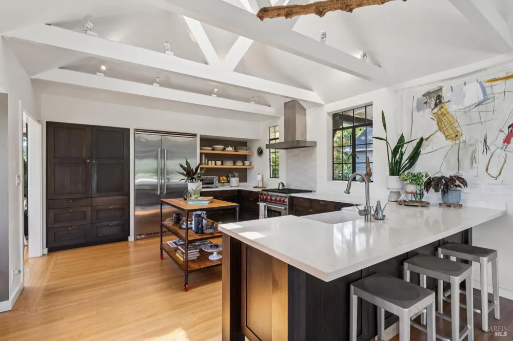 10 Fawn Ridge Fairfax, CA 94930