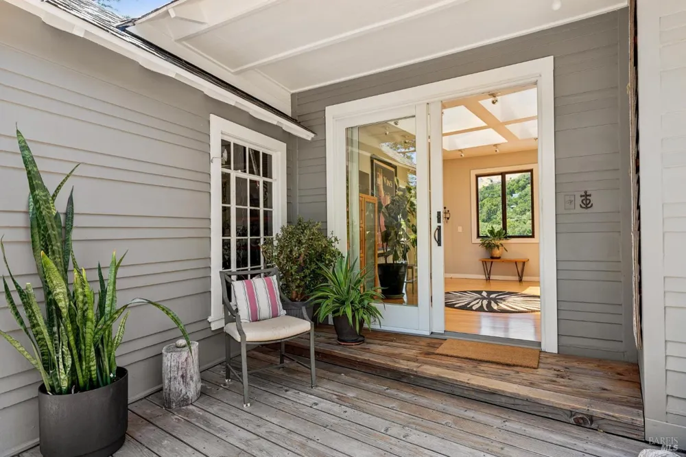 10 Fawn Ridge Fairfax, CA 94930
