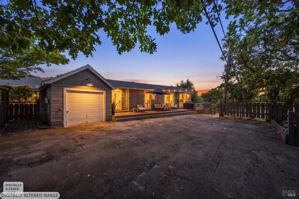 10 Fawn Ridge Fairfax, CA 94930