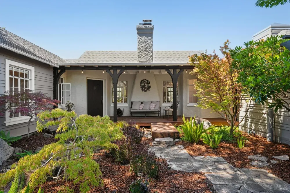 10 Fawn Ridge Fairfax, CA 94930