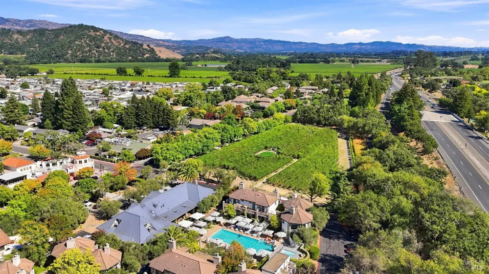 114 Vineyard Circle Yountville, CA 94599