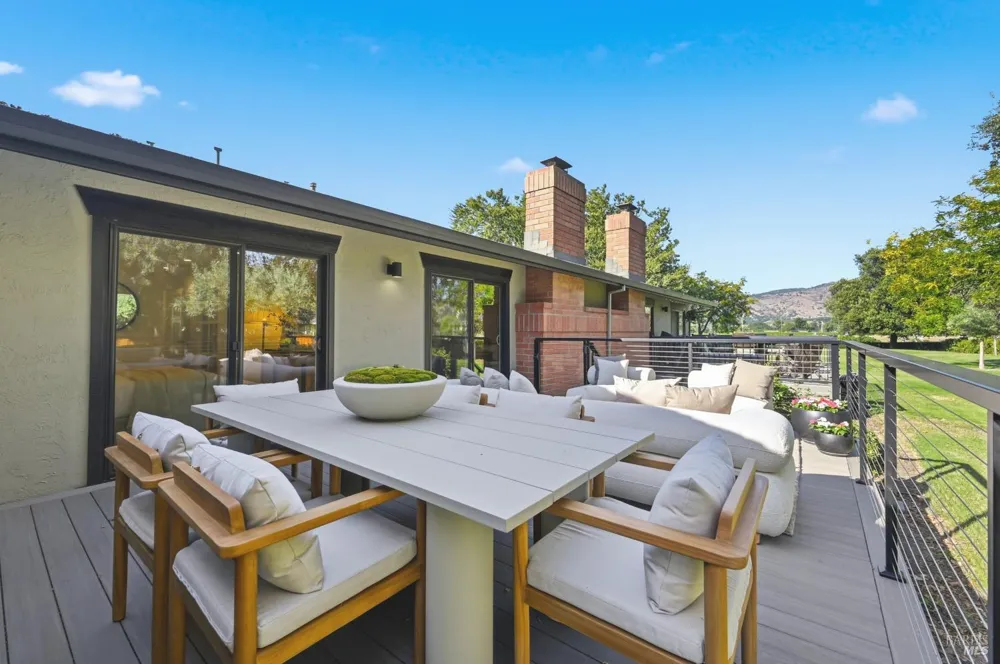 114 Vineyard Circle Yountville, CA 94599