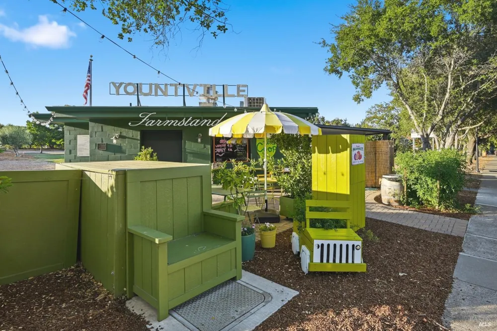 114 Vineyard Circle Yountville, CA 94599