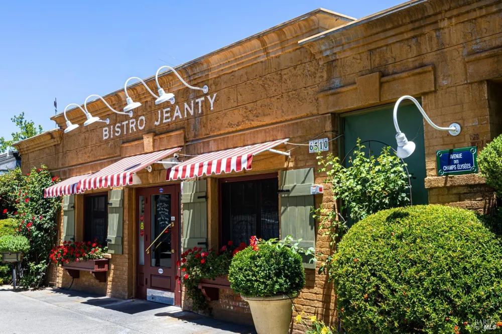 114 Vineyard Circle Yountville, CA 94599