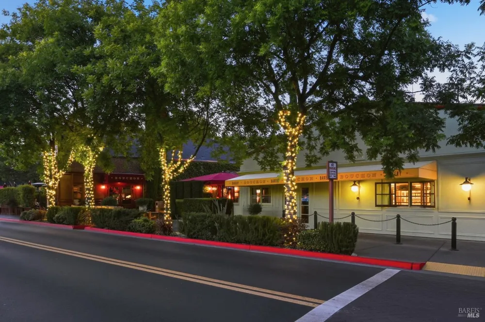 114 Vineyard Circle Yountville, CA 94599
