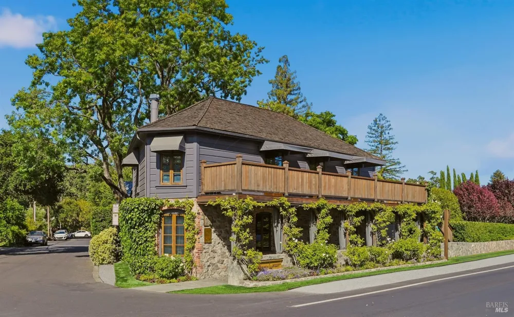 114 Vineyard Circle Yountville, CA 94599