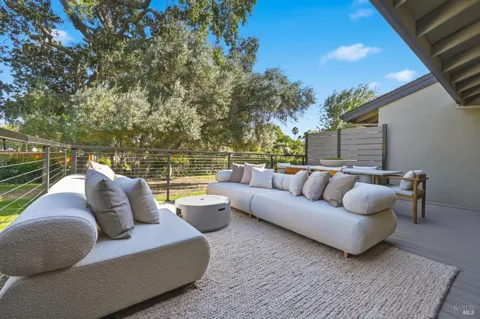 114 Vineyard Circle
