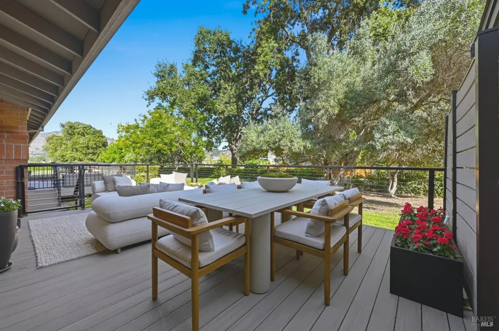 114 Vineyard Circle Yountville, CA 94599