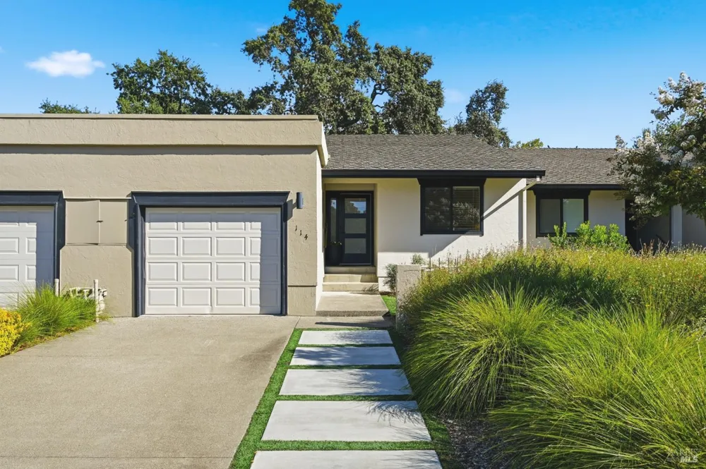 114 Vineyard Circle Yountville, CA 94599