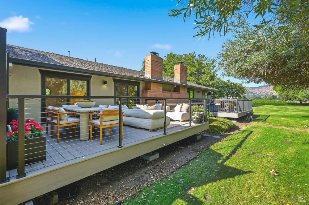 114 Vineyard Circle Yountville, CA 94599