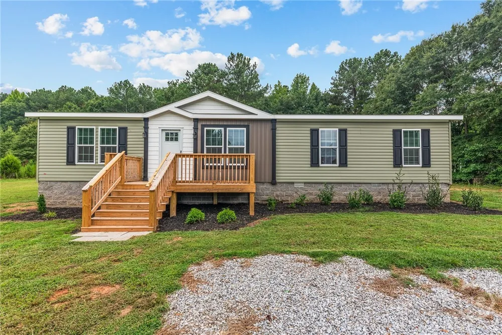 2425 Hardman Morris Road Colbert, GA 30628