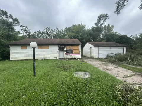 2601 Marshalltown Drive