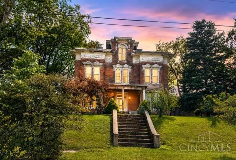 325 Cherry Street