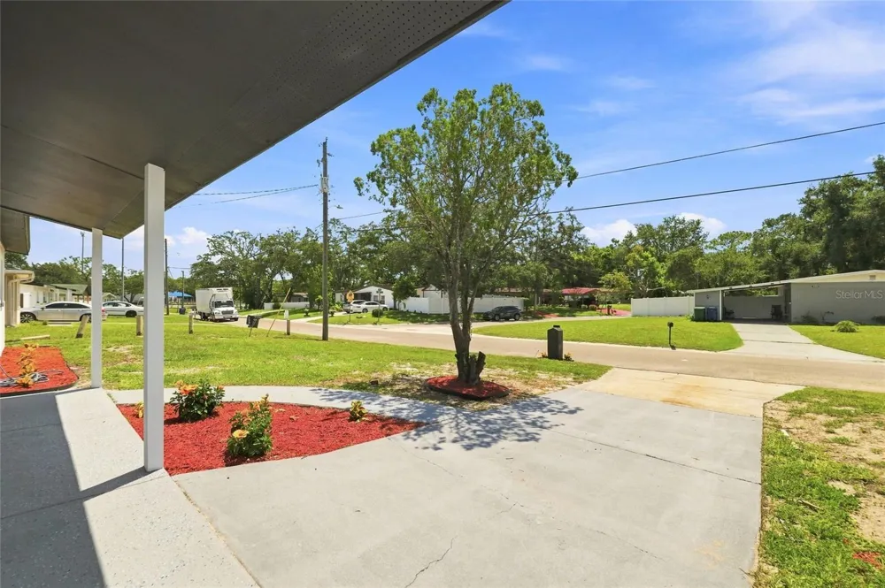 1916 MARVY AVENUE Tampa, FL 33612