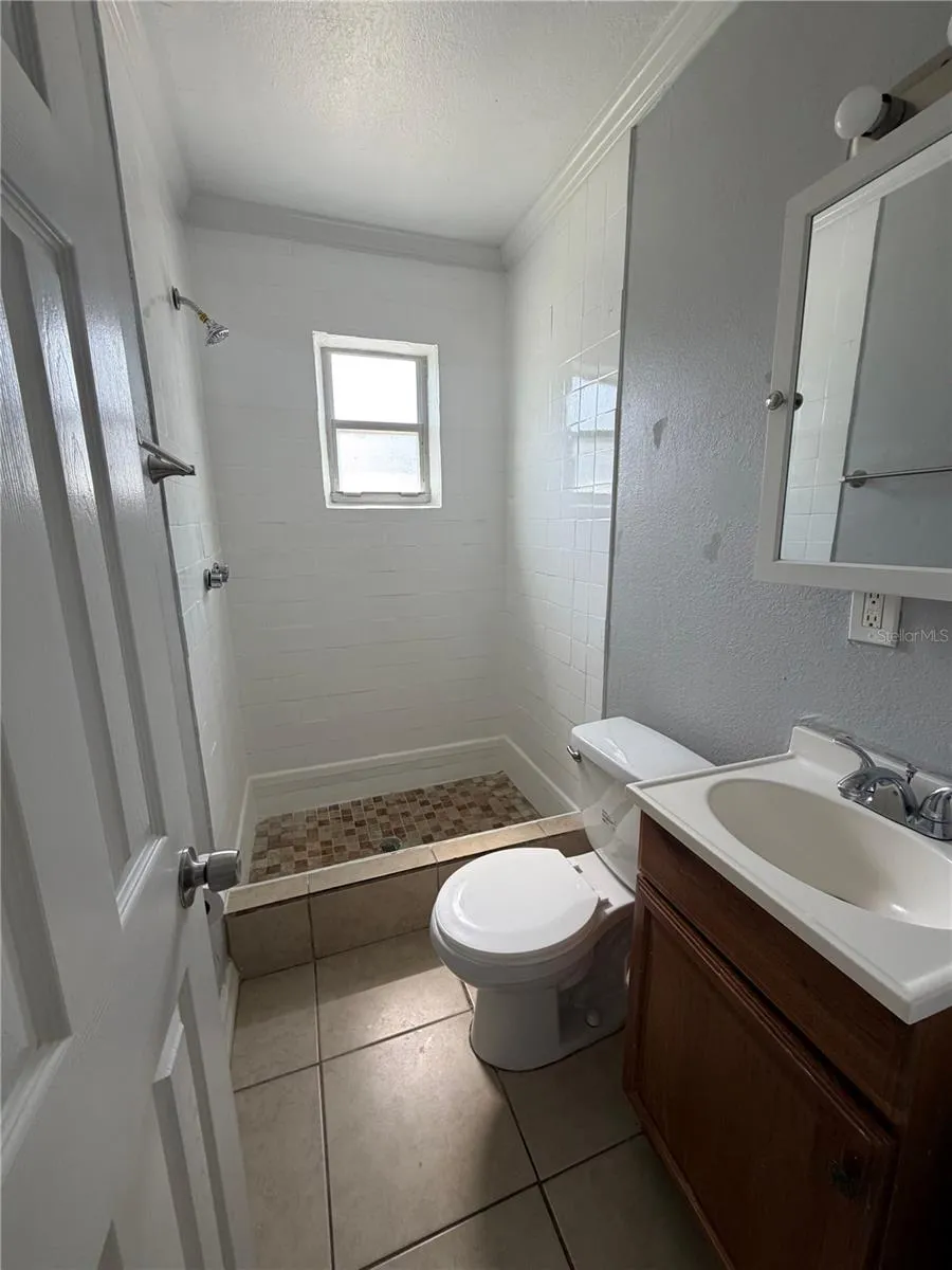 1016 VINE AVE AVENUE Clearwater, FL 33755