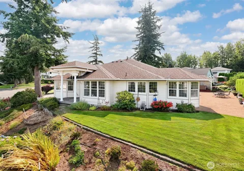 911 E Pacificview Drive